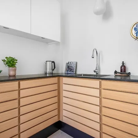 City Square Apartment *